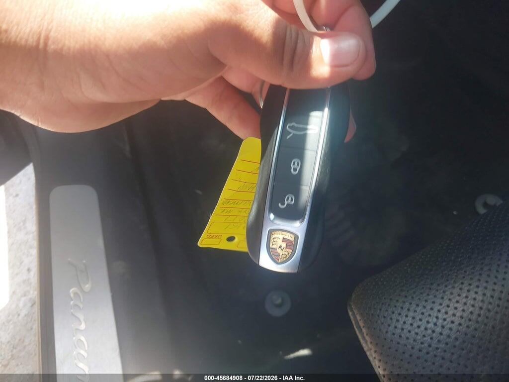WP0AA2A72HL102404 2017 PORSCHE PANAMERA photo no. 11