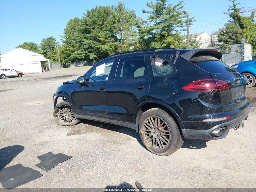 WP1AA2A29HKA92298 2017 PORSCHE CAYENNE photo no. 3