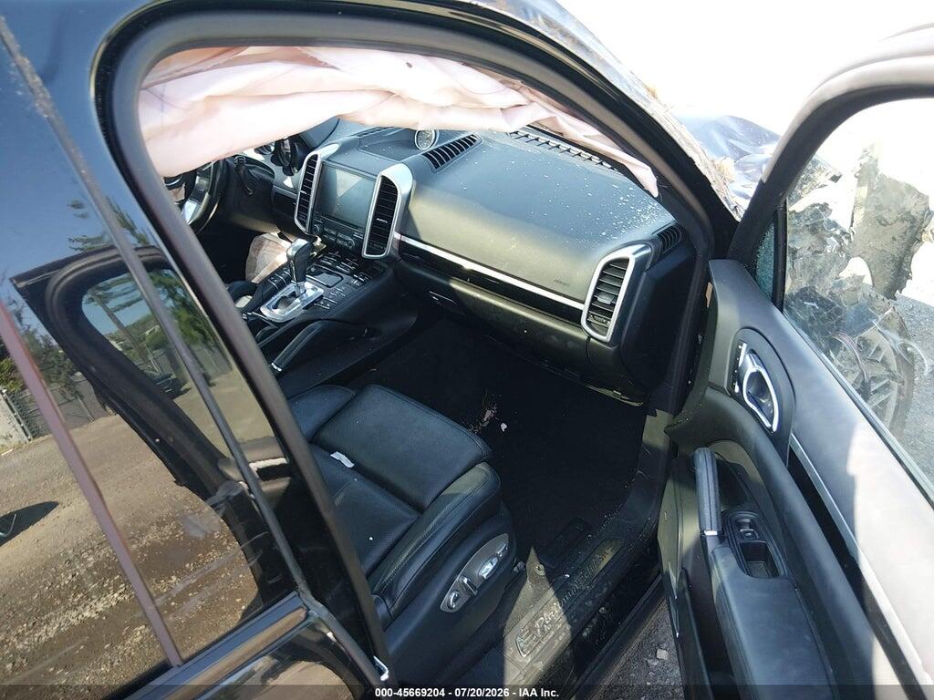 WP1AA2A29HKA92298 2017 PORSCHE CAYENNE photo no. 5