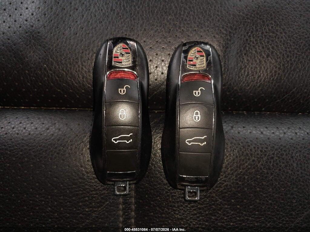 WP1AA2A24HKA89633 2017 PORSCHE CAYENNE photo no. 11