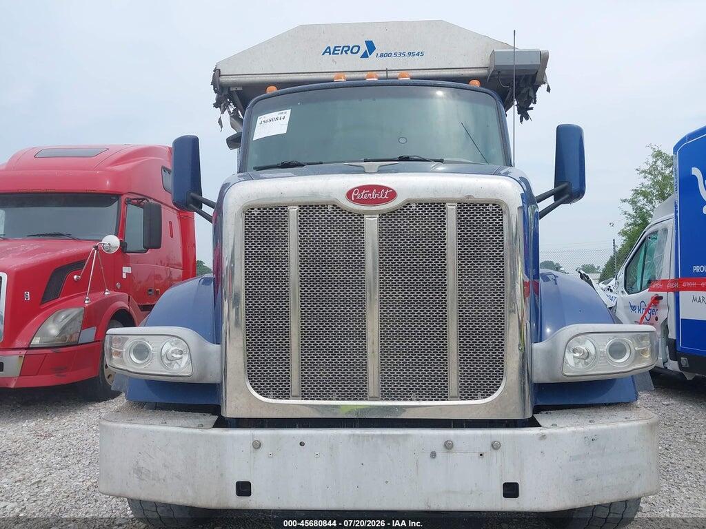 1NPCLPEX7HD447988 2017 PETERBILT 567 photo no. 11