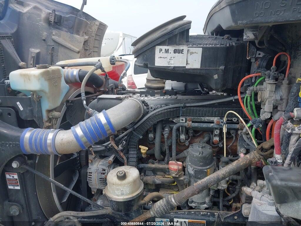 1NPCLPEX7HD447988 2017 PETERBILT 567 photo no. 9