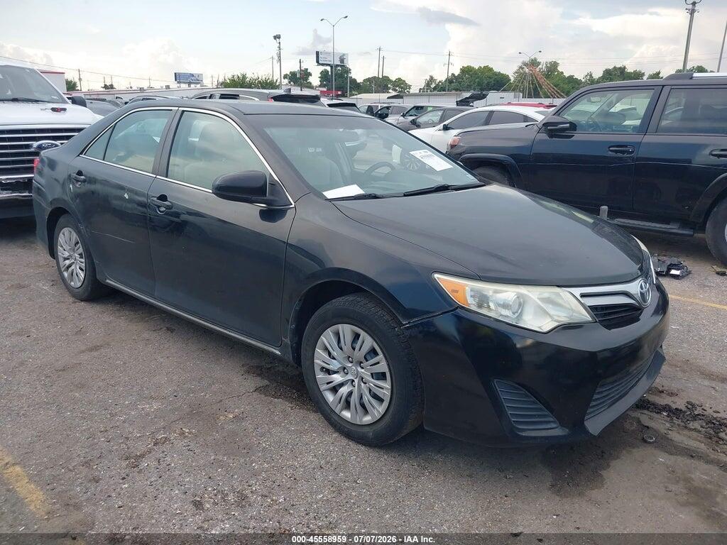 4T1BF1FK3EU305008 2014 TOYOTA CAMRY photo no. 1