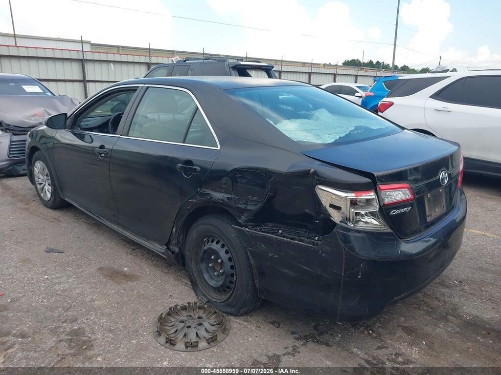 4T1BF1FK3EU305008 2014 TOYOTA CAMRY photo no. 3