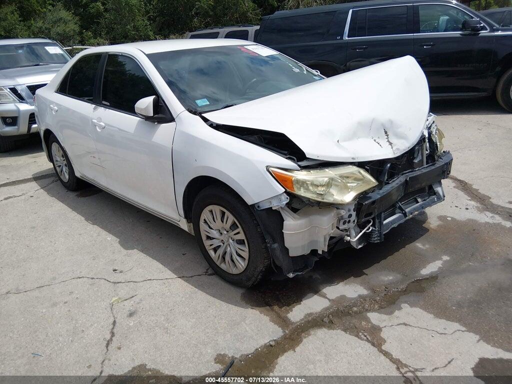 4T4BF1FK4ER413174 2014 TOYOTA CAMRY photo no. 1