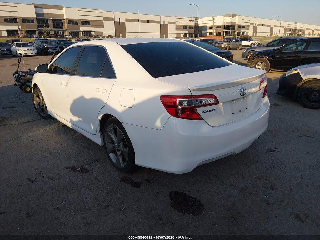 4T1BF1FK1EU728038 2014 TOYOTA CAMRY photo no. 3