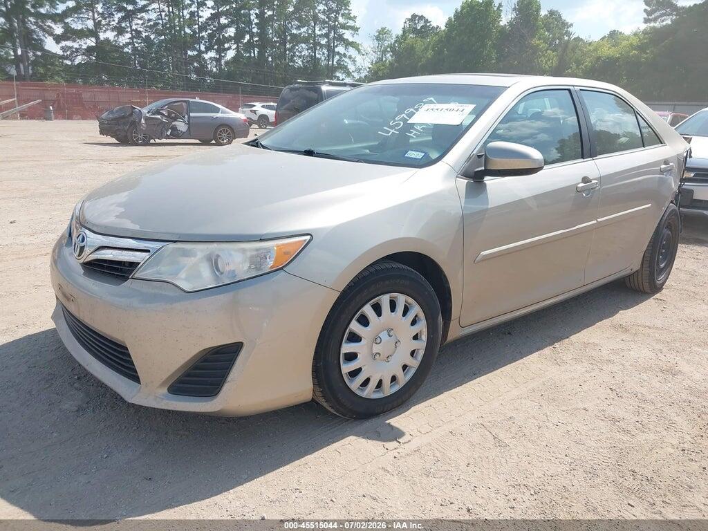 4T1BF1FK1EU459989 2014 TOYOTA CAMRY photo no. 2