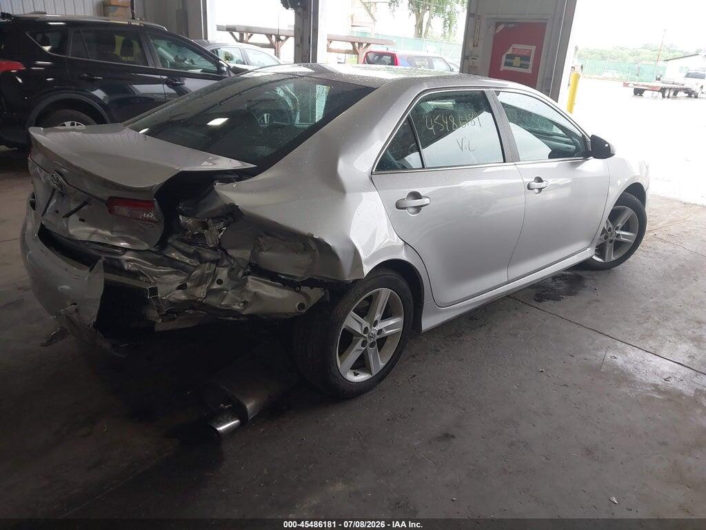 4T1BF1FK6EU415390 2014 TOYOTA CAMRY photo no. 4