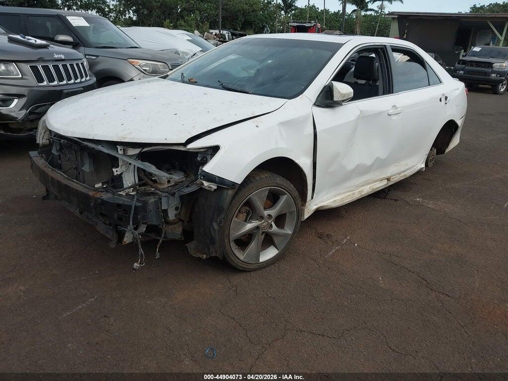 4T1BF1FKXEU783765 2014 TOYOTA CAMRY photo no. 2