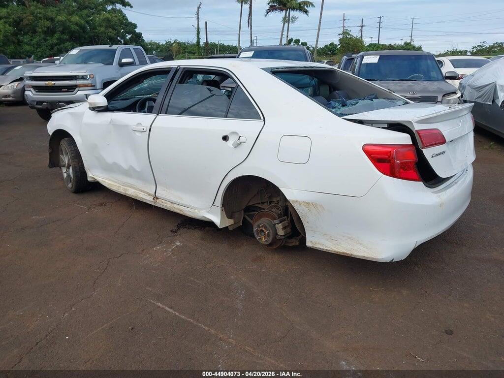 4T1BF1FKXEU783765 2014 TOYOTA CAMRY photo no. 3
