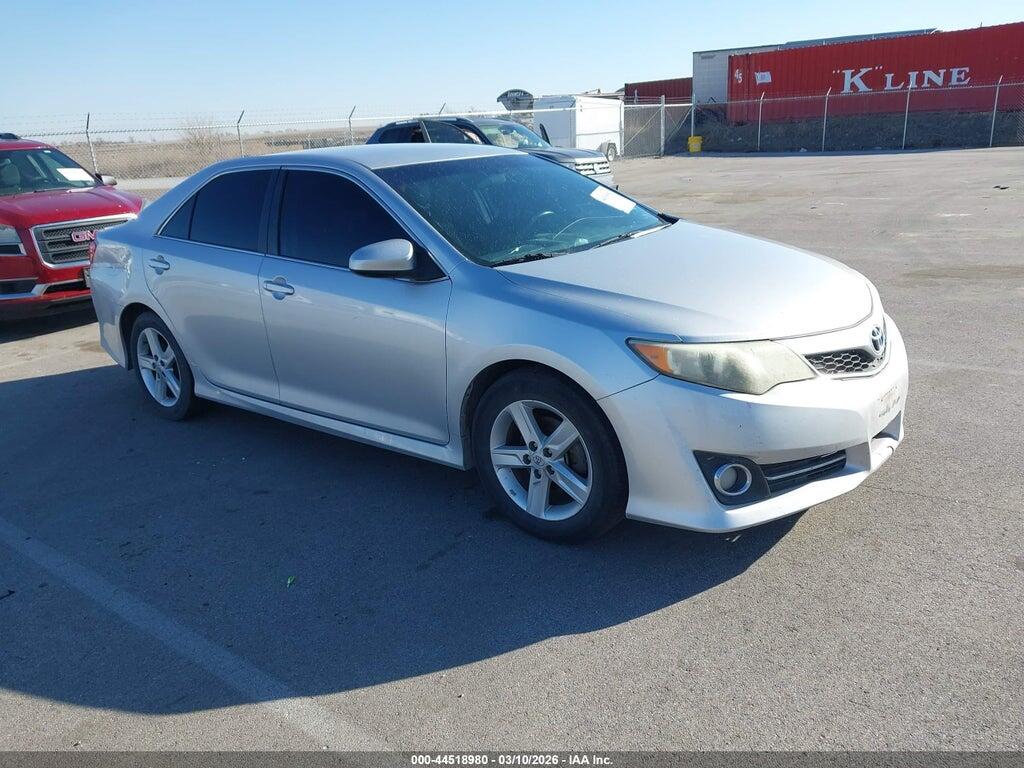 4T1BF1FK3EU453112 2014 TOYOTA CAMRY photo no. 1