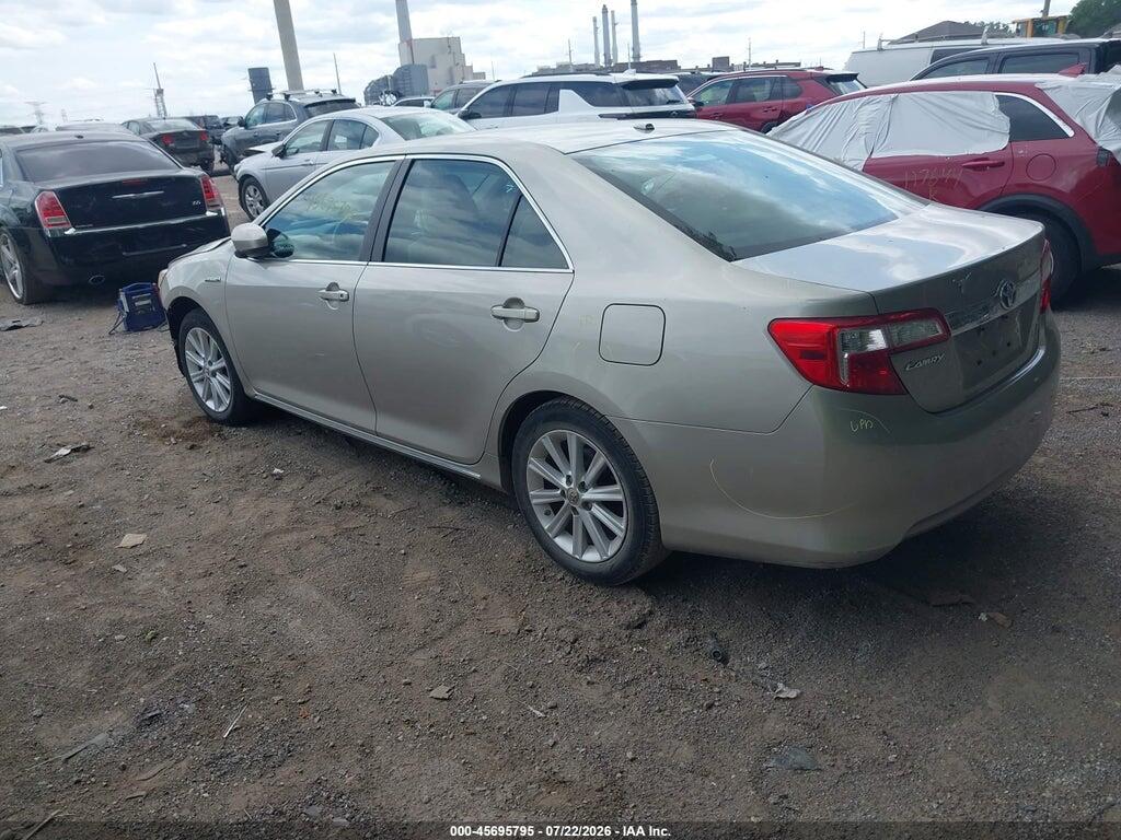4T1BD1FK6EU130095 2014 TOYOTA CAMRY HYBRID photo no. 3