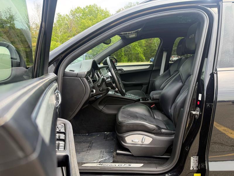 WP1AG2A51HLB56322 2017 PORSCHE MACAN photo no. 11