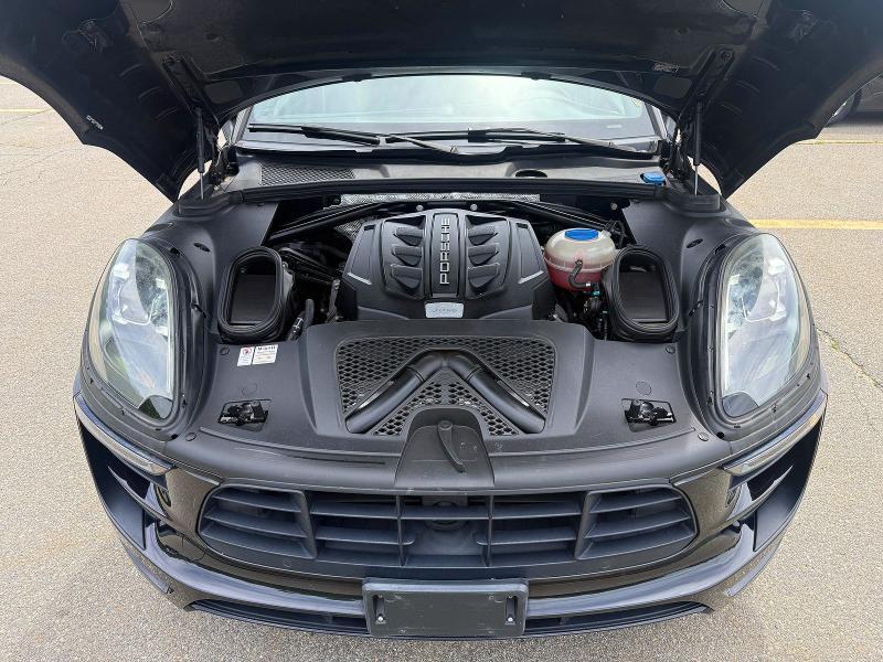 WP1AG2A51HLB56322 2017 PORSCHE MACAN photo no. 7