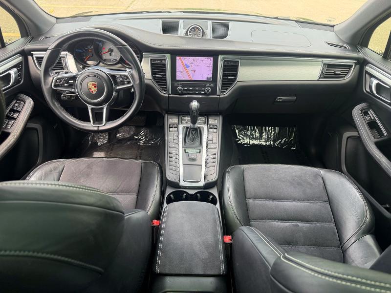 WP1AG2A51HLB56322 2017 PORSCHE MACAN photo no. 9