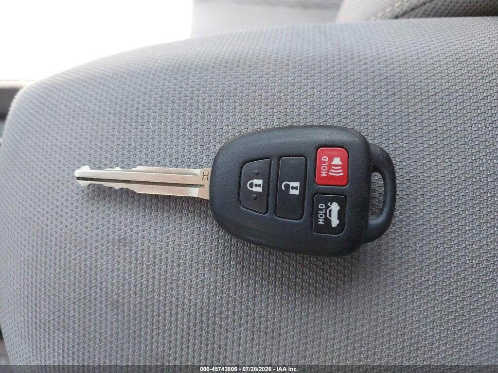 2T1BURHE2EC137438 2014 TOYOTA COROLLA photo no. 11