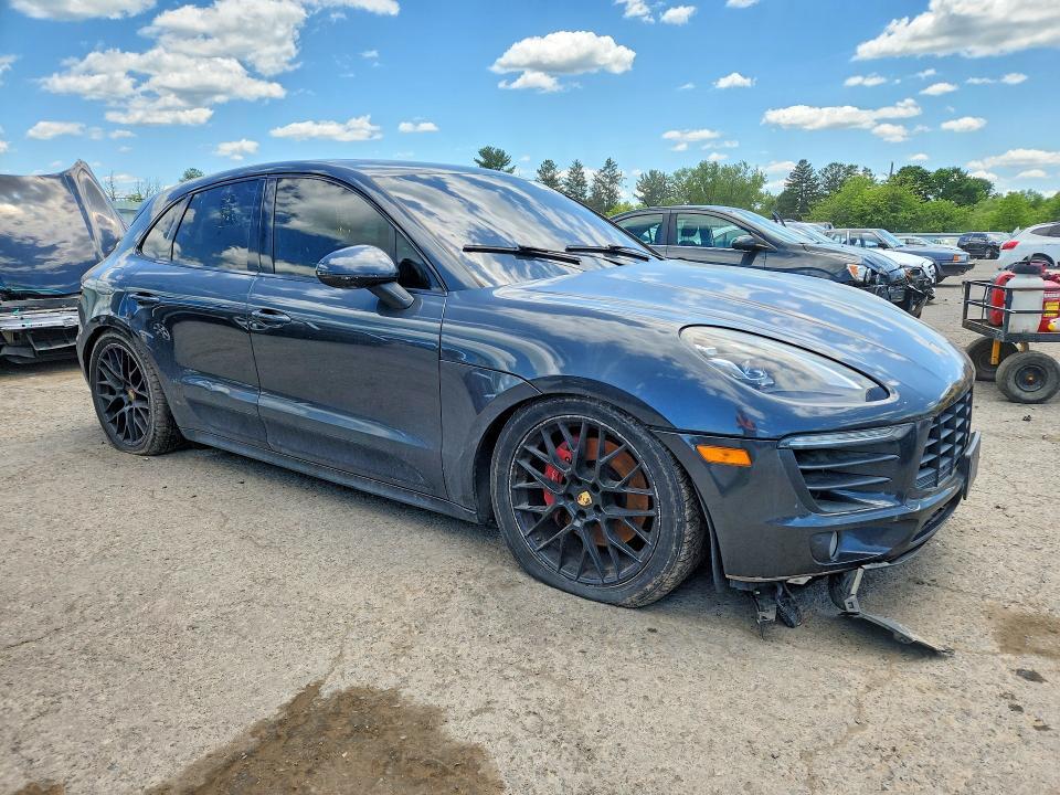 2017 PORSCHE MACAN GTS — Фото 4 из 13