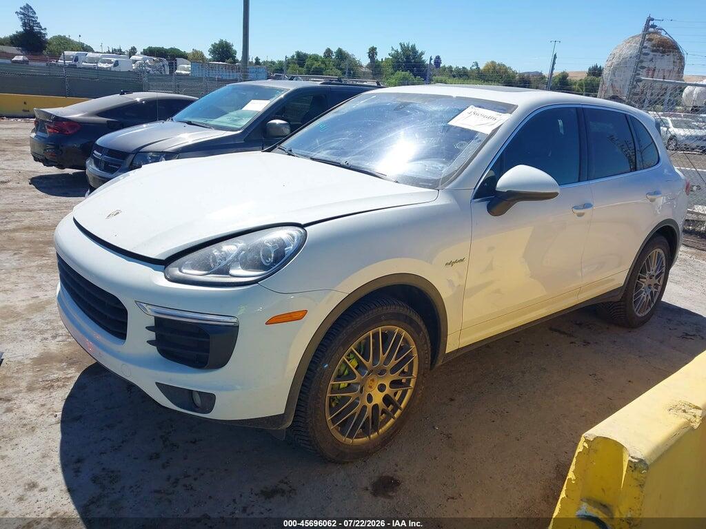 WP1AE2A21GLA64332 2016 PORSCHE CAYENNE E-HYBRID photo no. 2