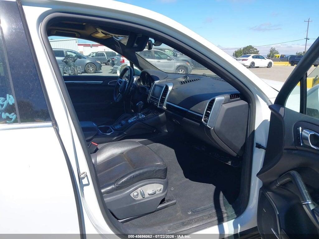 WP1AE2A21GLA64332 2016 PORSCHE CAYENNE E-HYBRID photo no. 5