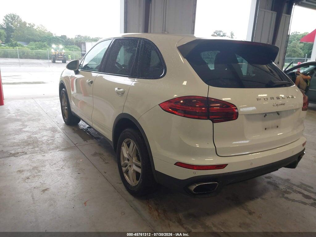 WP1AA2A2XGLA10605 2016 PORSCHE CAYENNE photo no. 3