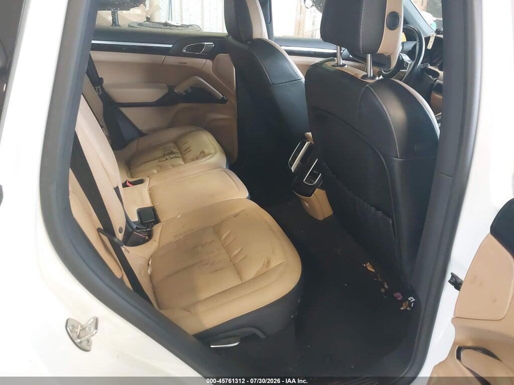 WP1AA2A2XGLA10605 2016 PORSCHE CAYENNE photo no. 8