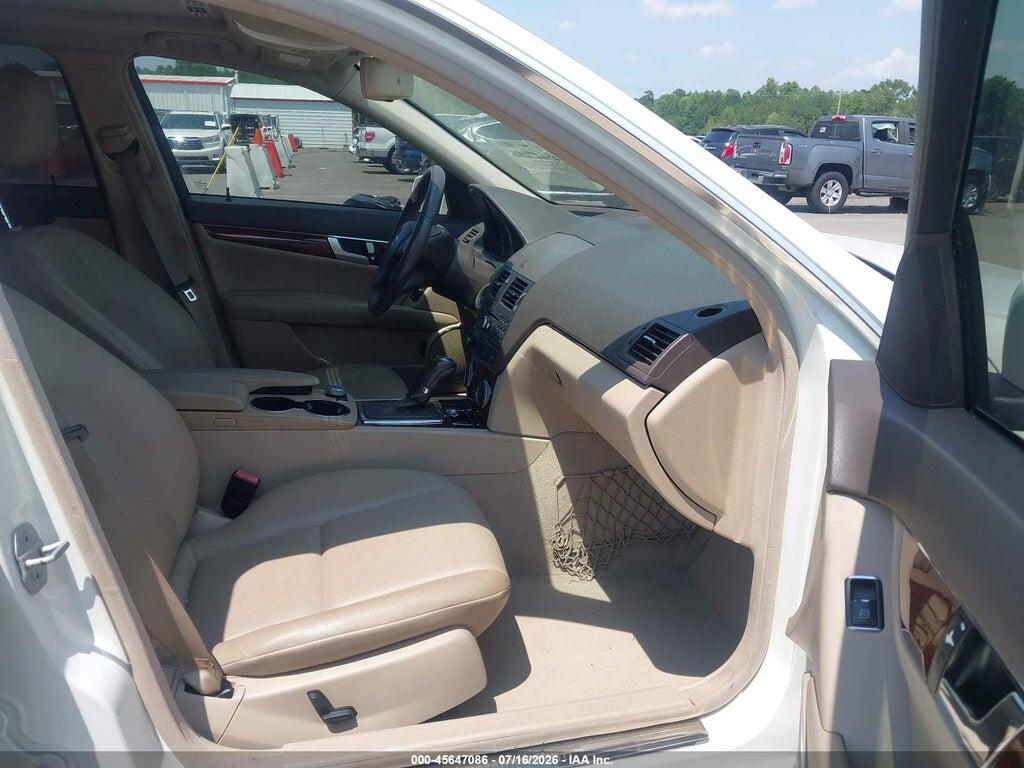 WDDGF5GBXBR145486 2011 MERCEDES-BENZ C 350 photo no. 5
