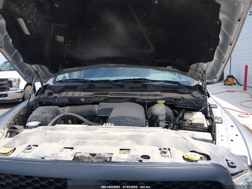 1C6RR6KG6HS768731 2017 RAM 1500 photo no. 10