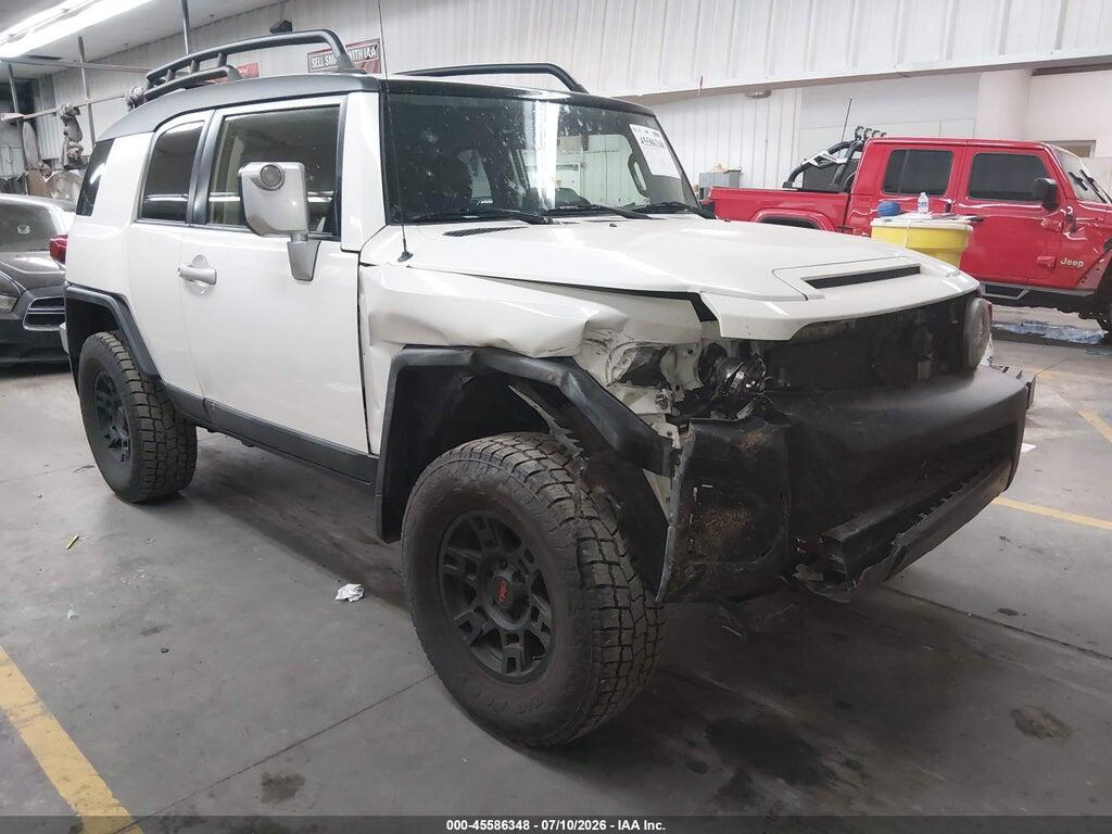 JTEBU4BFXEK183372 2014 TOYOTA FJ CRUISER photo no. 1