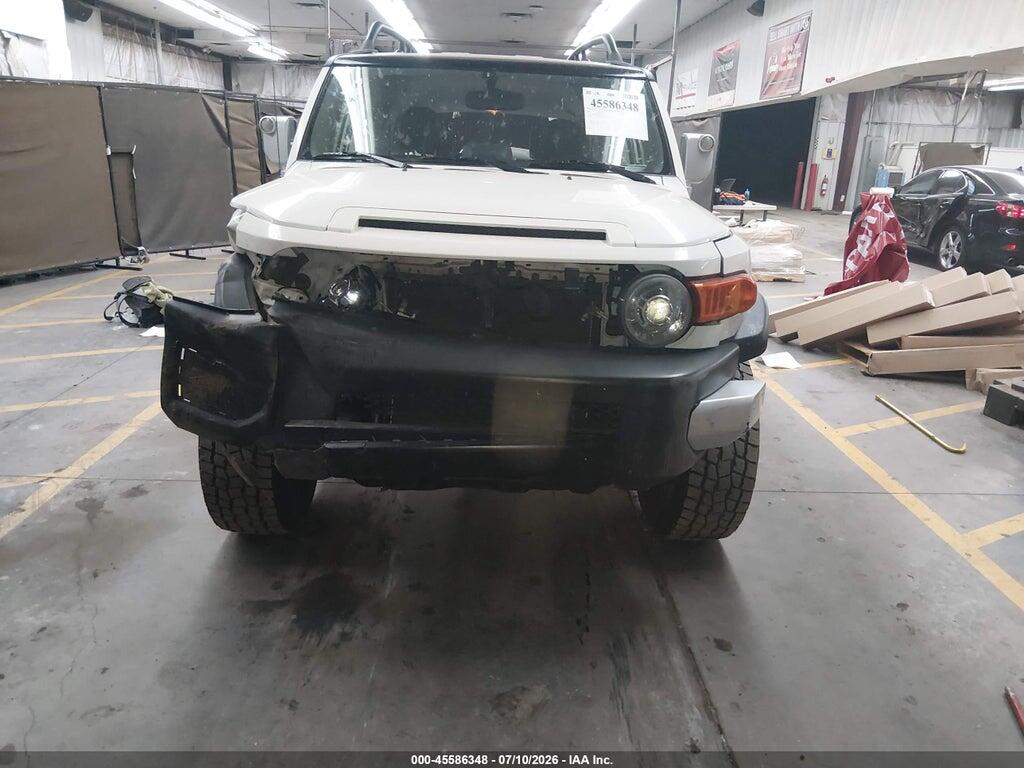 JTEBU4BFXEK183372 2014 TOYOTA FJ CRUISER photo no. 12