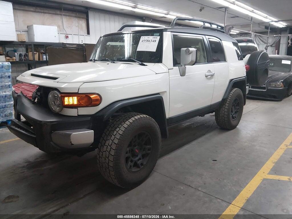 JTEBU4BFXEK183372 2014 TOYOTA FJ CRUISER photo no. 2