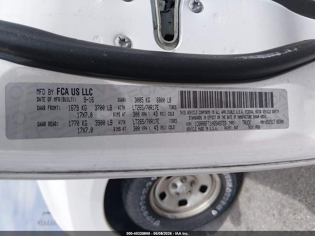 1C6RR6FT1HS549733 2017 RAM 1500 photo no. 9