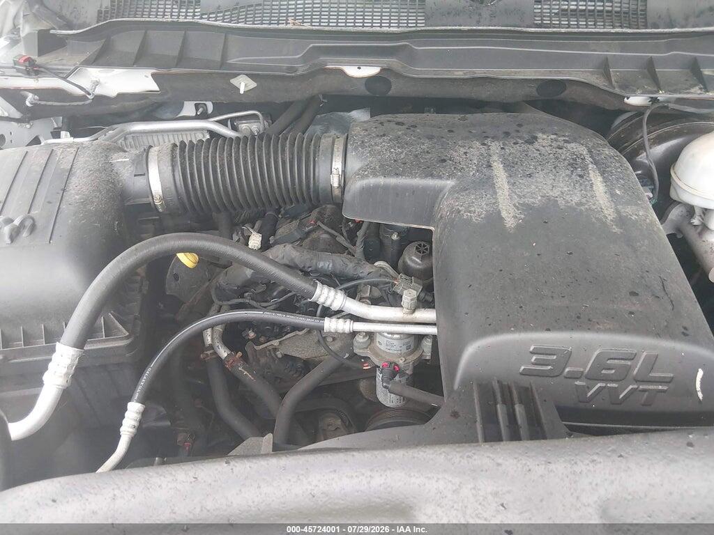 1C6RR7FG2HS766863 2017 RAM 1500 photo no. 10
