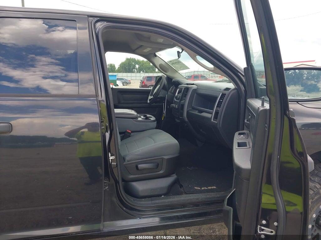 1C6RR7FG5HS737972 2017 RAM 1500 photo no. 5