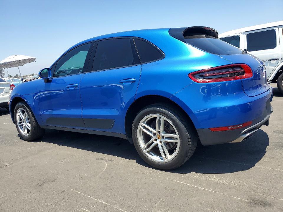 2017 PORSCHE MACAN — Фото 2 из 13