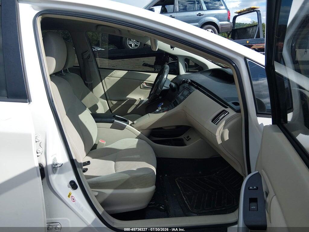 JTDKN3DUXE0385065 2014 TOYOTA PRIUS photo no. 5