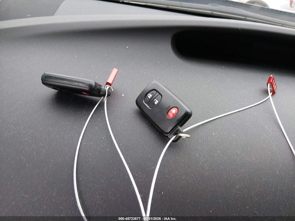 JTDKN3DU2E1738523 2014 TOYOTA PRIUS photo no. 11