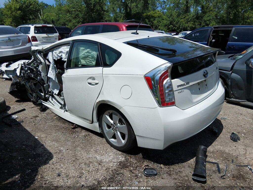 JTDKN3DUXE1836120 2014 TOYOTA PRIUS photo no. 3