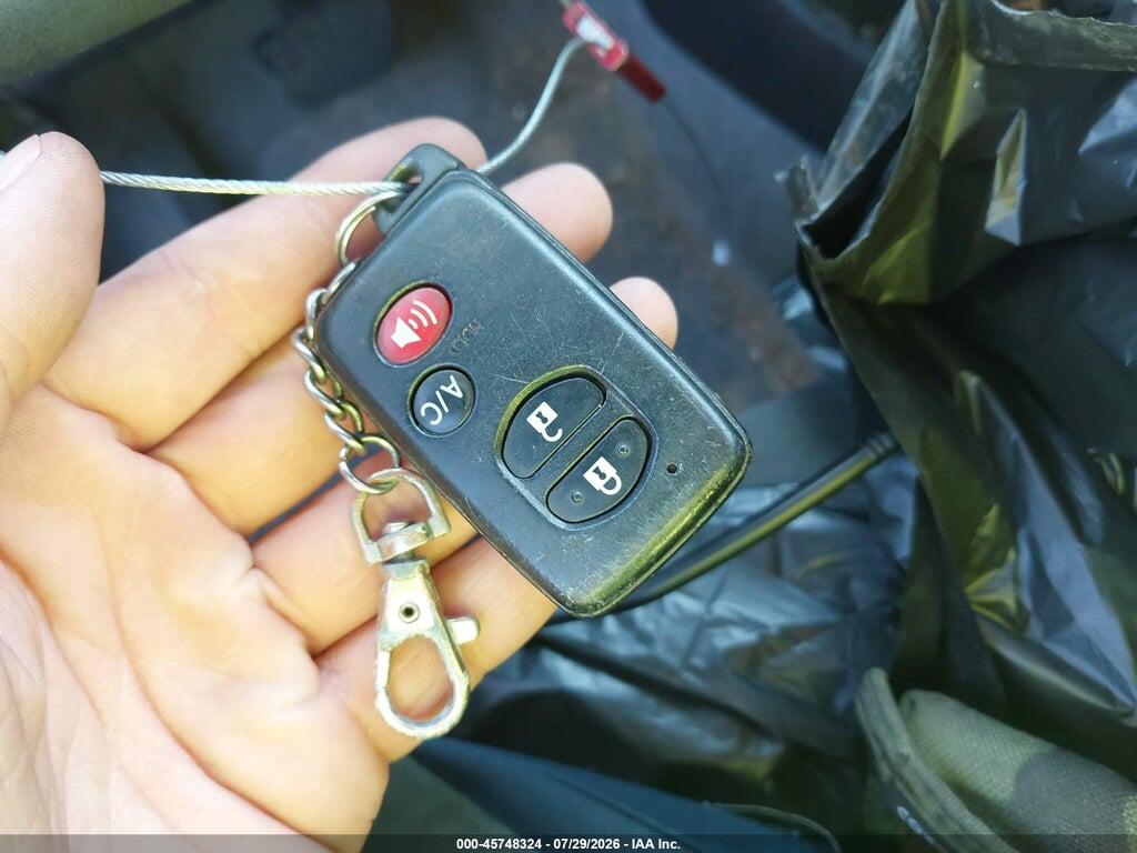 JTDKN3DP4E3060128 2014 TOYOTA PRIUS PLUG-IN photo no. 11