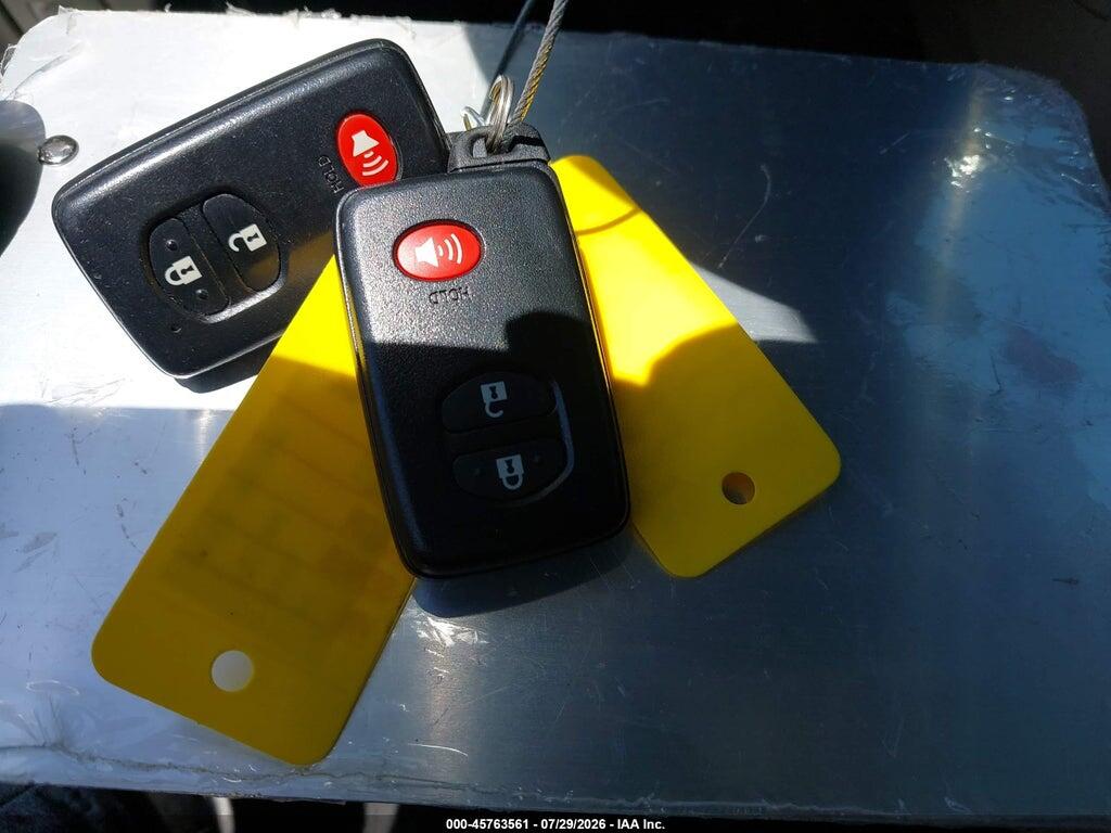 JTDZN3EU2E3321968 2014 TOYOTA PRIUS V photo no. 11