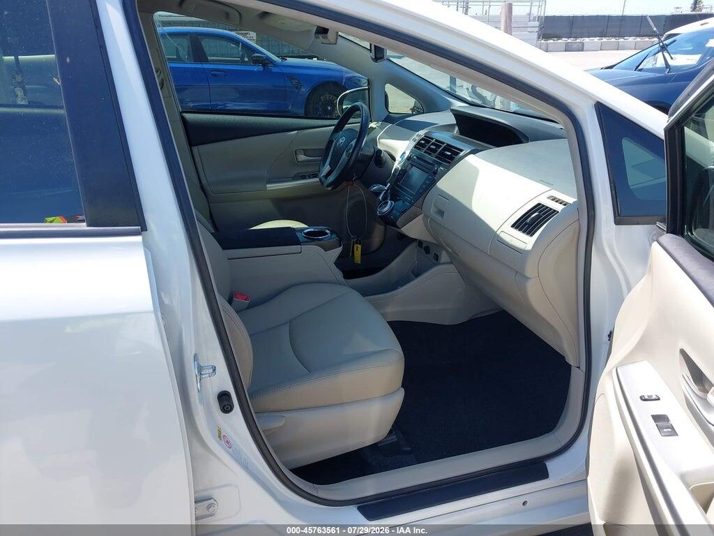JTDZN3EU2E3321968 2014 TOYOTA PRIUS V photo no. 5