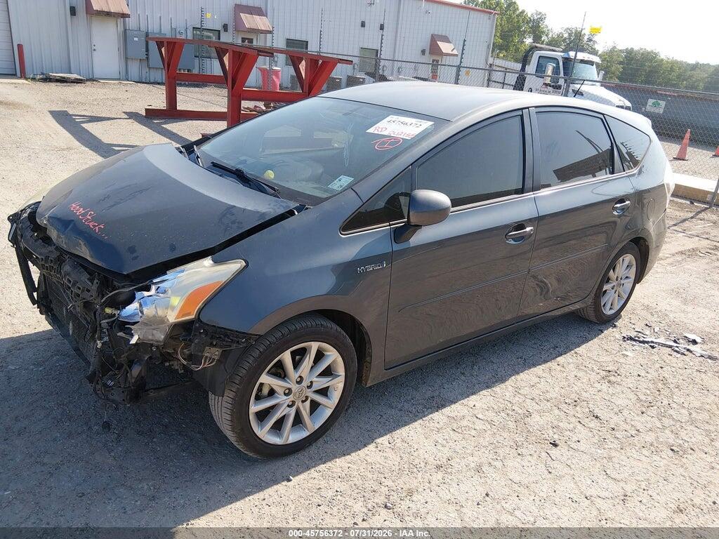 JTDZN3EU6E3336070 2014 TOYOTA PRIUS V photo no. 2
