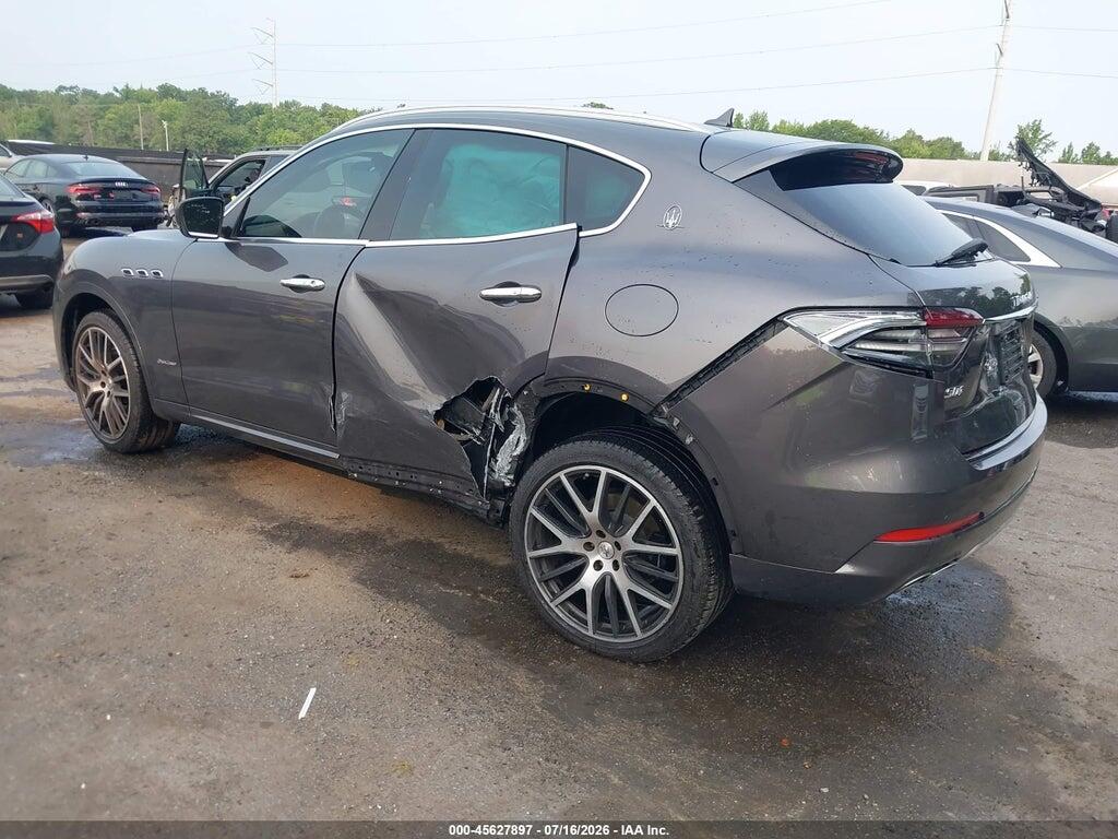 ZN661YUL7MX378077 2021 MASERATI LEVANTE photo no. 3