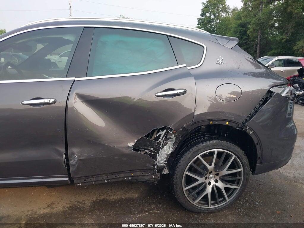 ZN661YUL7MX378077 2021 MASERATI LEVANTE photo no. 6