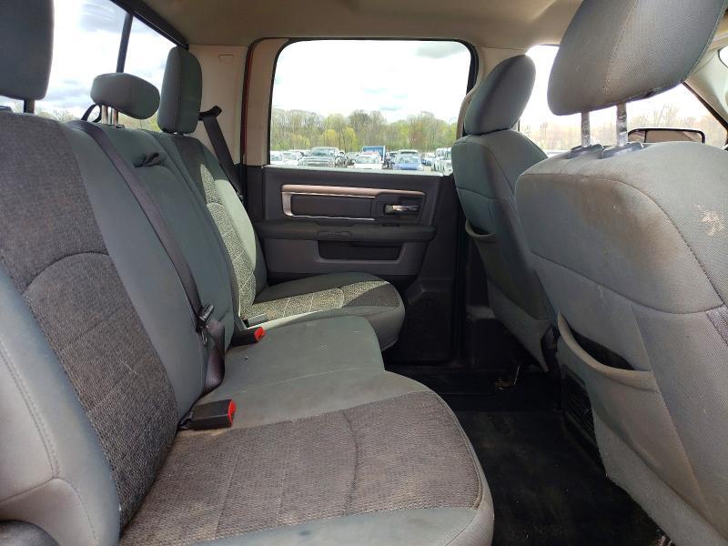2017 RAM 1500 SLT — Фото 10 из 13