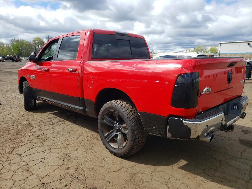 2017 RAM 1500 SLT — Фото 2 из 13