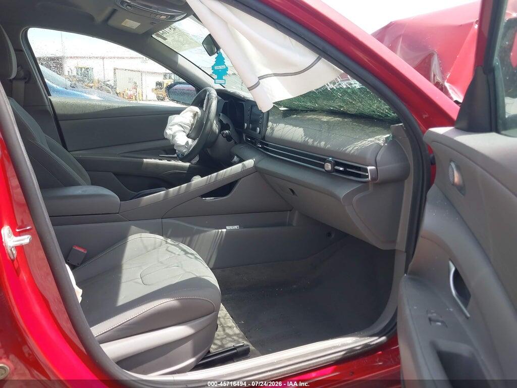 KMHLM4AGXNU285130 2022 HYUNDAI ELANTRA photo no. 5