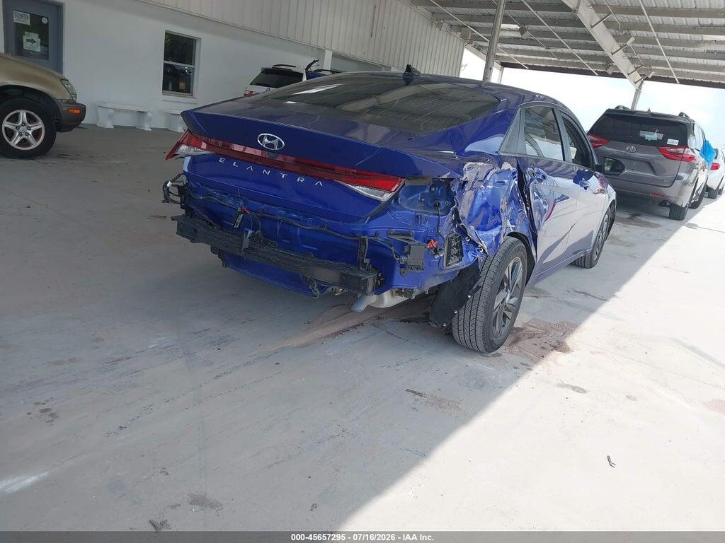 KMHLM4AG7NU349656 2022 HYUNDAI ELANTRA photo no. 4