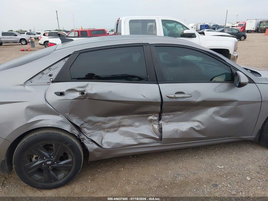 KMHLM4AG9NU288388 2022 HYUNDAI ELANTRA photo no. 6