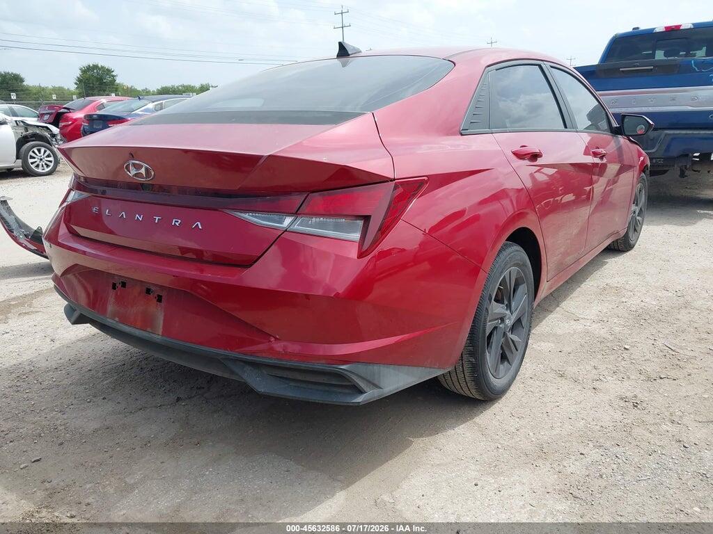 KMHLM4AG6NU273640 2022 HYUNDAI ELANTRA photo no. 4