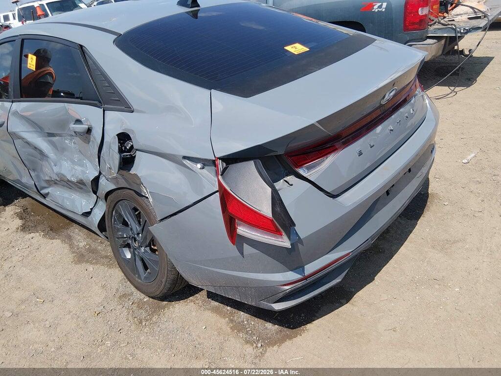 KMHLM4AG4NU264824 2022 HYUNDAI ELANTRA photo no. 12